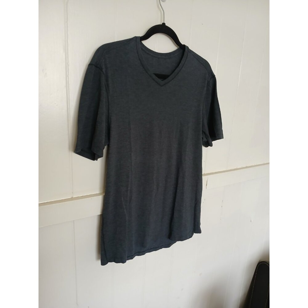Lululemon 5 Year Basic V Updated Fit T Shirt Mens… - image 5